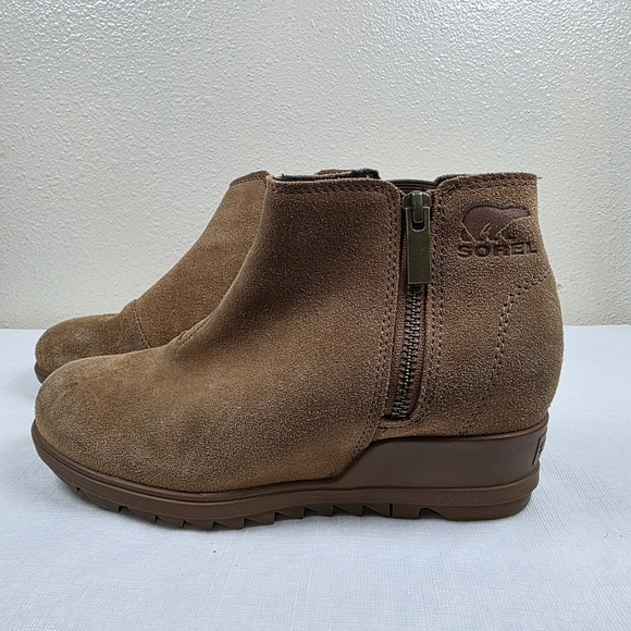 SOREL Evie Zip Bootie Size 6 Eur 37 Velvet Tan Waterproof Suede Leather 2" Wedge - Picture 1 of 6